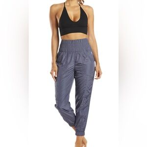 NWT Free People Movement The Way Home Jogger Yoga Pants Deep Sea Navy sz Sm
